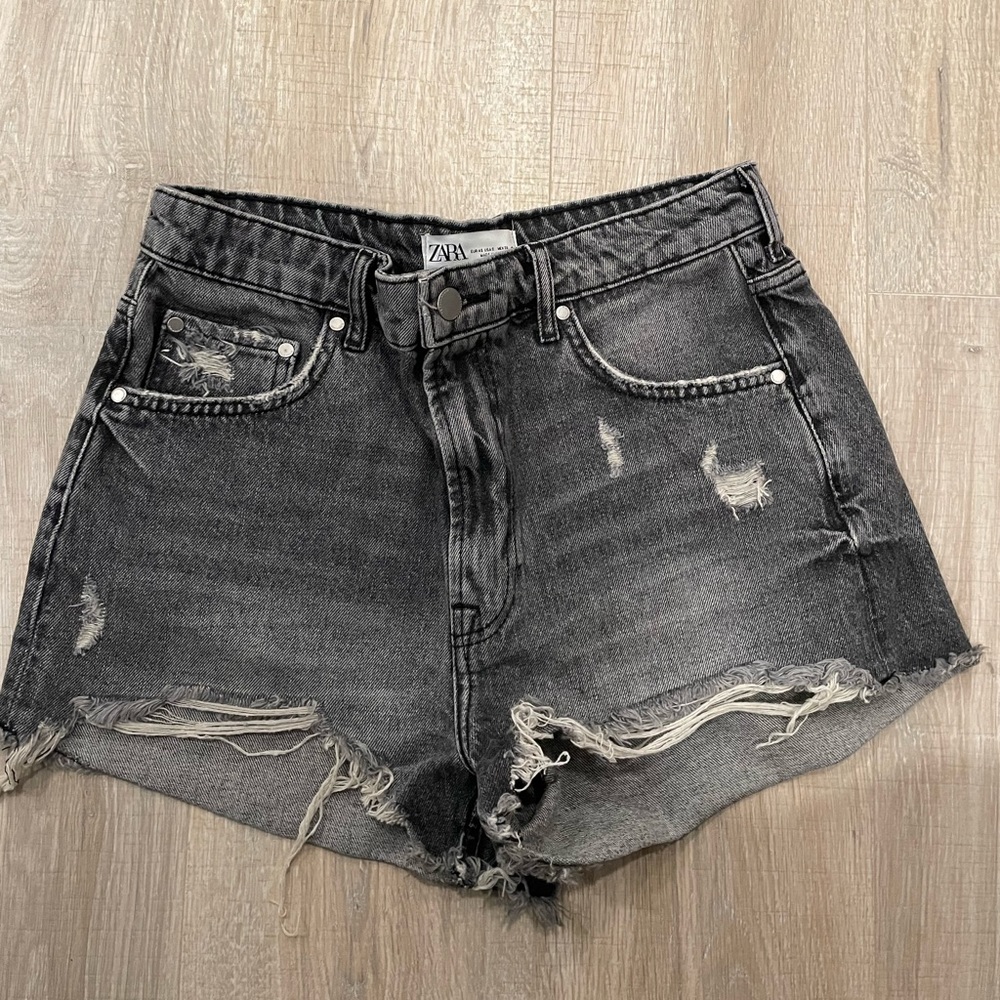 Zara gray jean shorts